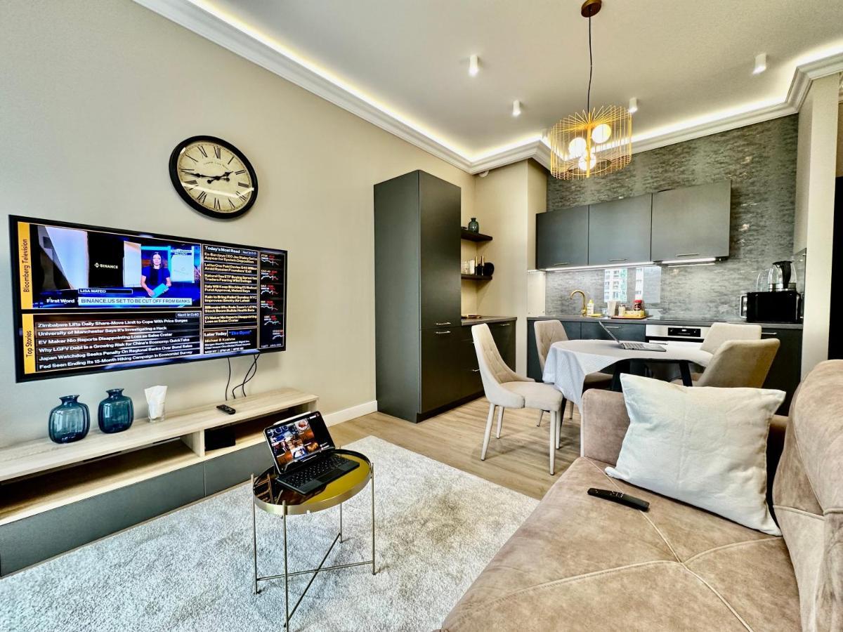 Nemo Fast Wifi 75'Tv Netflix Hbo Disney+ Varsovia Exterior foto